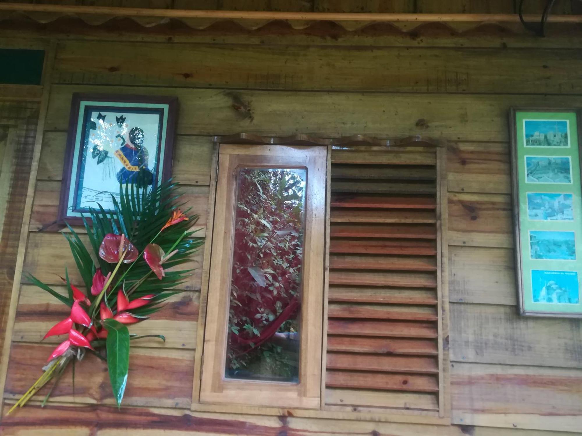 Corredores Del Pacuare La Suiza ภายนอก รูปภาพ