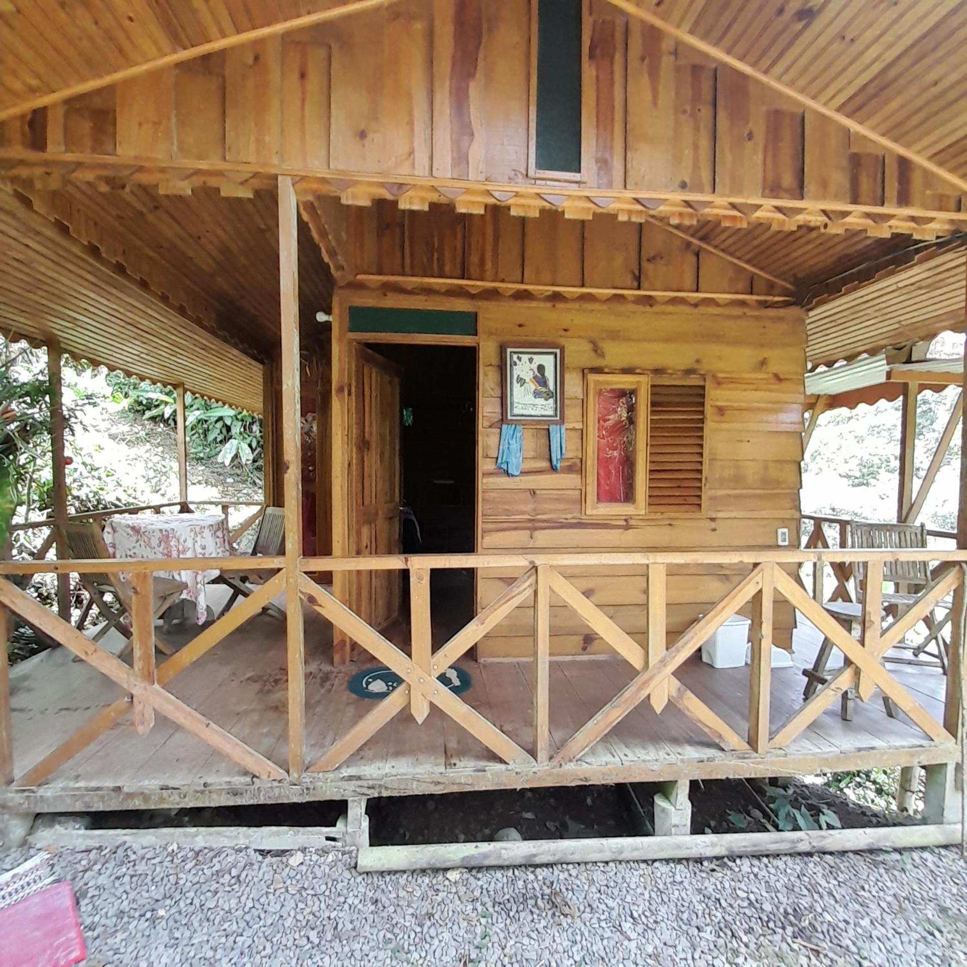 Corredores Del Pacuare La Suiza ภายนอก รูปภาพ